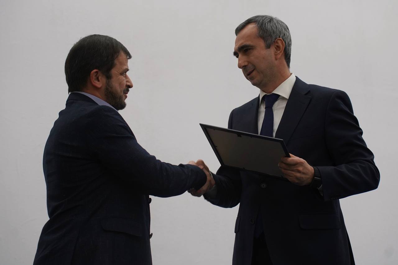 Заур Эминов поздравил дагестанских журналистов с профессиональным праздником